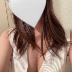   清楚系スレンダーボディのS級極上美...