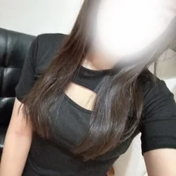 スレンダーボディにメリハリのある美しい...