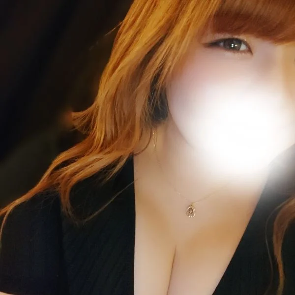 本日22時〜翌3時まで出勤致します😊