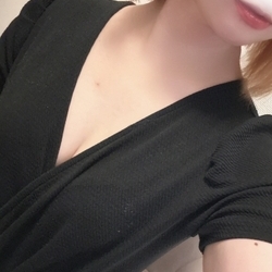 完売必至！もも-Momo-さんの出勤表...