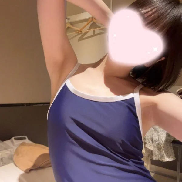 金曜の夕方、15時から会えるよ🎀
