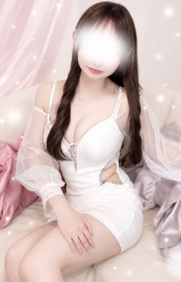 美波 れいら