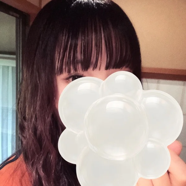 前髪切った(^╷  ̫╷^)