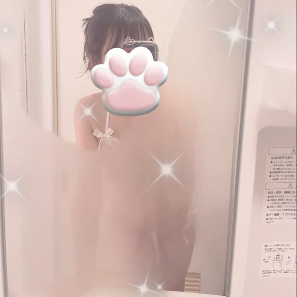 ^֊ ֊ ⸝⸝⸝ ^