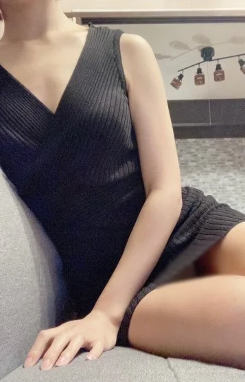 椿すみれ