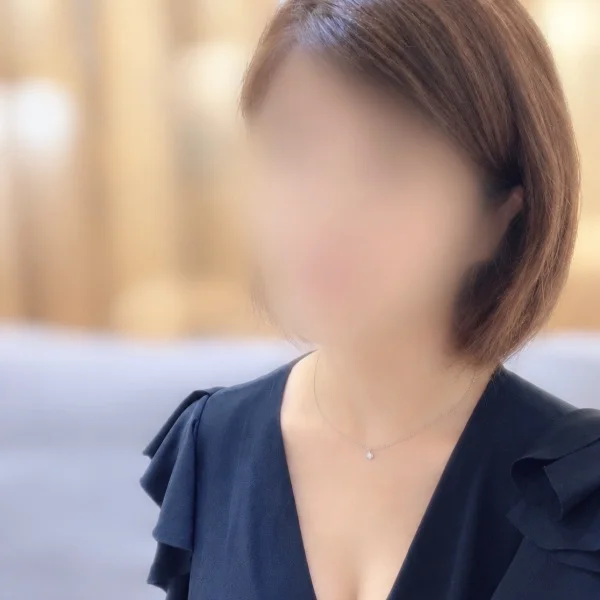 髪の長さは…