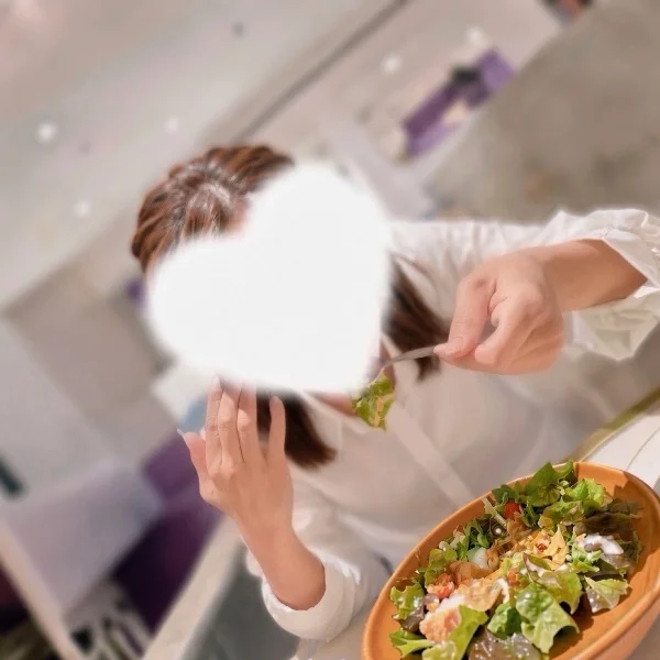 若作りも、なかなか大変⁉︎🤣🥗
