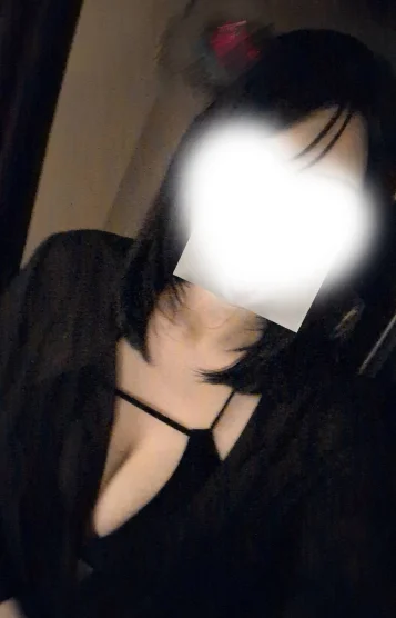 夢咲あいな