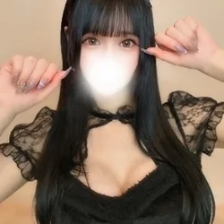 伊織らえ