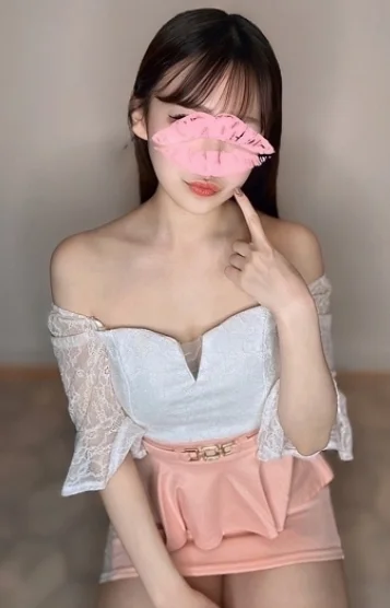 夏音りいさ