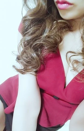 あいな