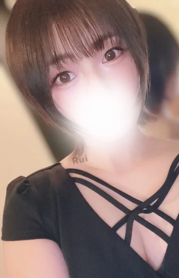 小鳥遊るい