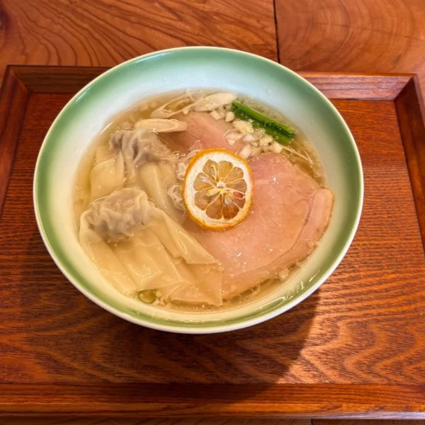 _(┐「ε:)ﾉ ͟͟͞͞🍜ﾗﾐｮﾝ
