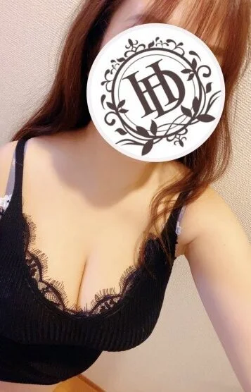 浅井かれん