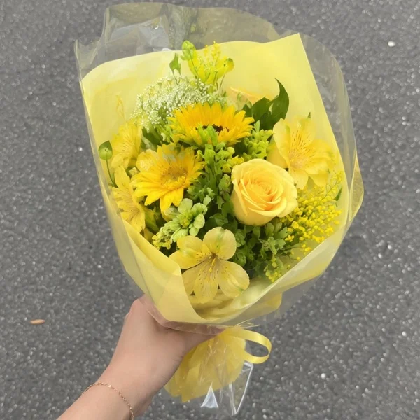 明日は12時半から🌻♡