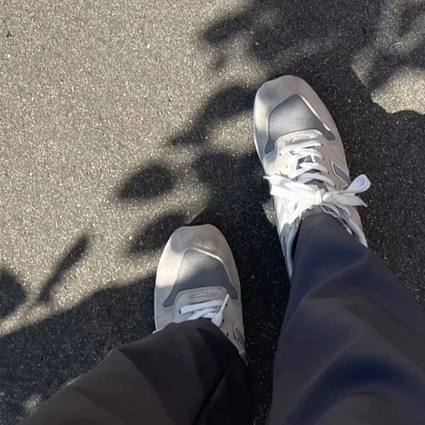 今日は、お散歩しながら出勤しまーす👟