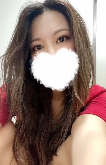 黒咲れな