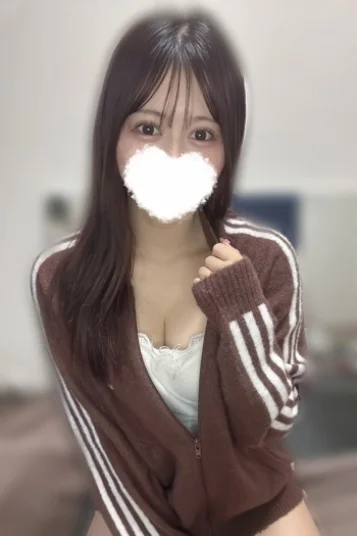 朝妃りあ