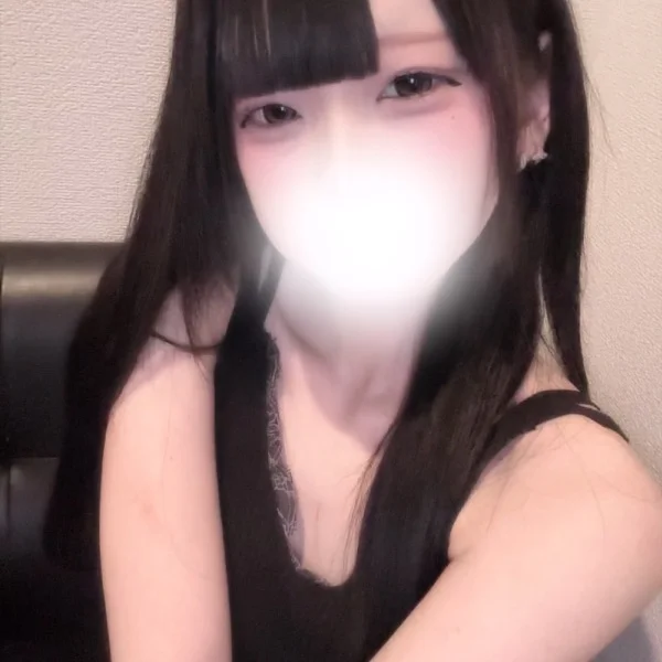 今日出勤してます(*´˘`*)♥