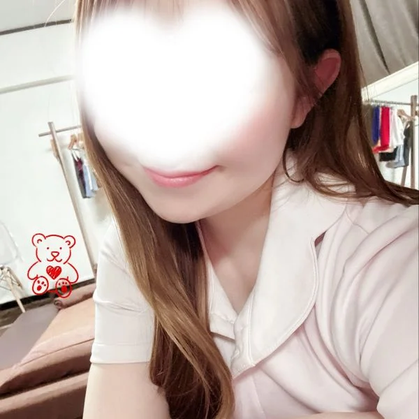 メガ。