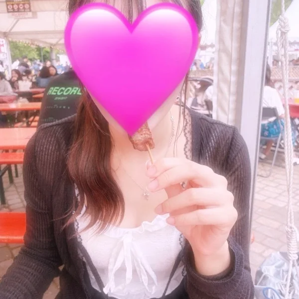 ฅ( ̳• ·̫ • ̳ฅ)にゃ♡
