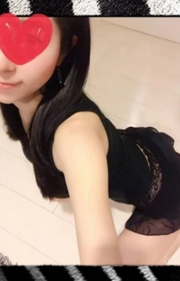 梅水晶あき