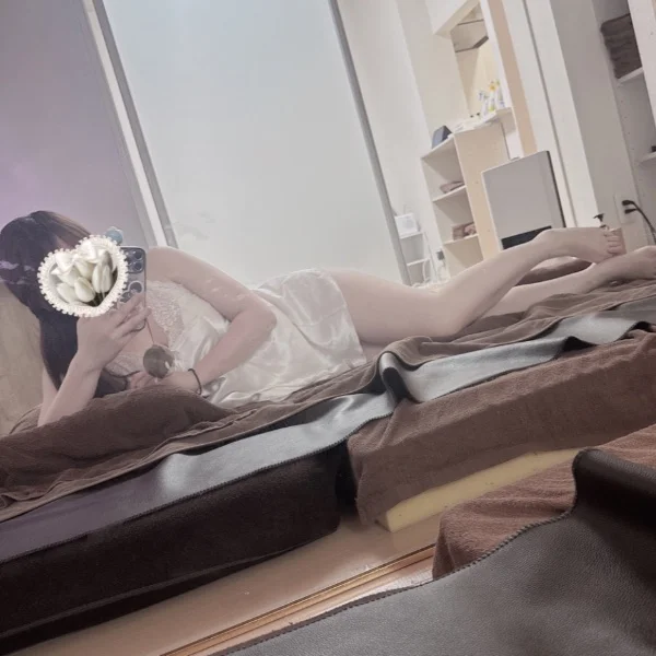 12時から出勤します‎‎𖤐 ̖́-‬