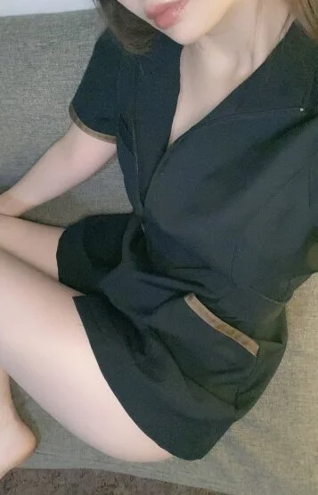 新人しゅり