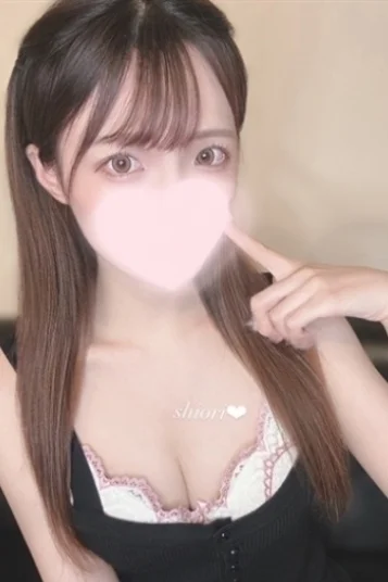 美波 しおり