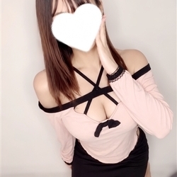 ★鉄板大人気★『山本ここ さん』本日出...