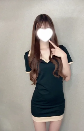 黒崎えな 黒崎えな