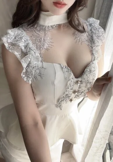 華