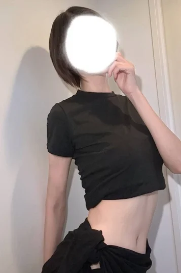 新田みこ