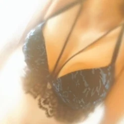 あきな