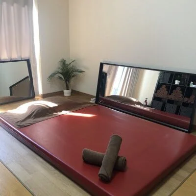綺麗な最高級個室を用意しております。 綺麗な最高級個室を用意しております。