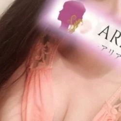 椿まりな