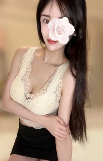美月ゆな