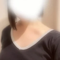 宮条(くじょう)れな