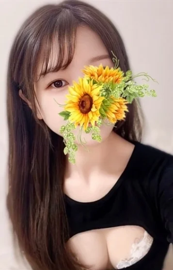 華本かれん