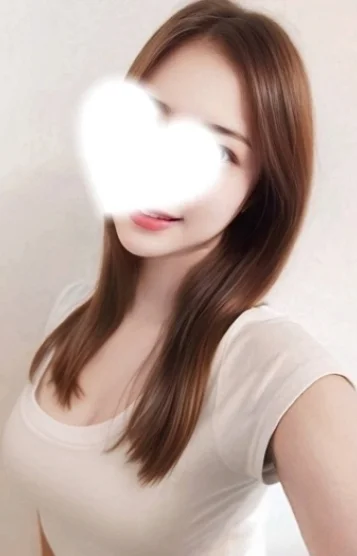 栗山あかり