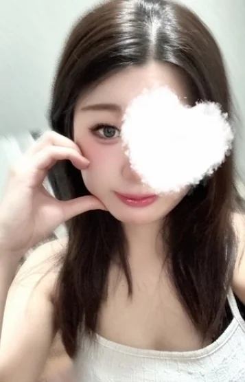愛沢ゆりな