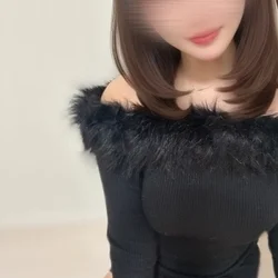 キュート系彼女　もも