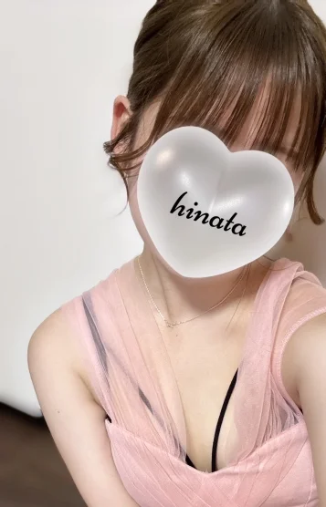 容姿端麗彼女　ひなた