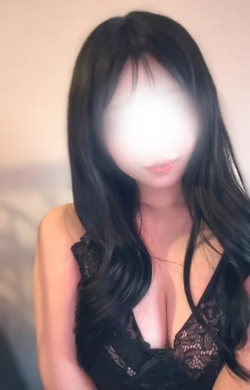 キュート系彼女　もも