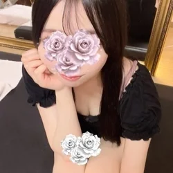 こんばんはりりです✨✨  出勤してます...