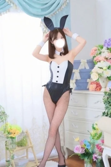 柚木みなみ