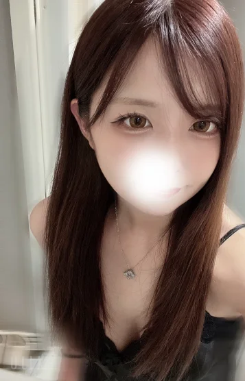 椎名 るな