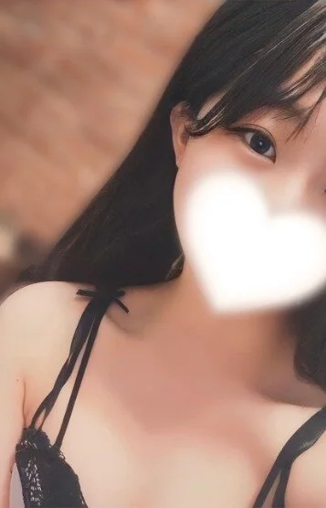 久城えま