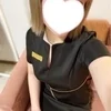 うい