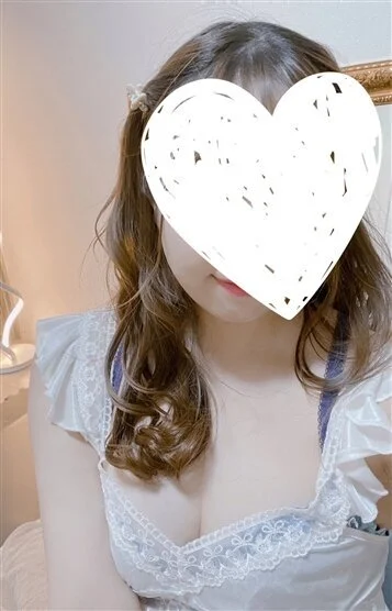 平松 ももな